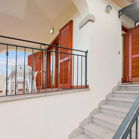 Vakantiehuis Trilocale Con Vista Tavolara *